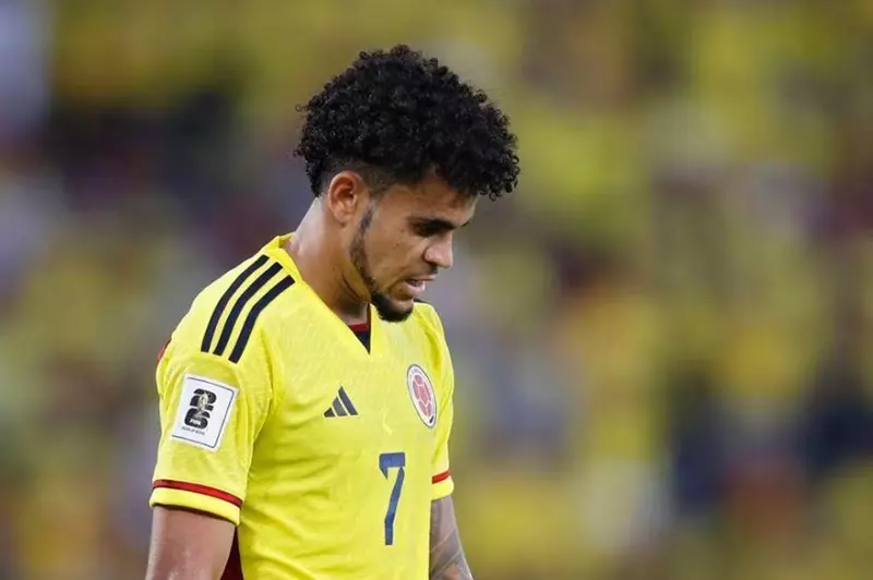 "من أجل بلادي".. دياز يتعهد بالركض والقتال في كأس العالم